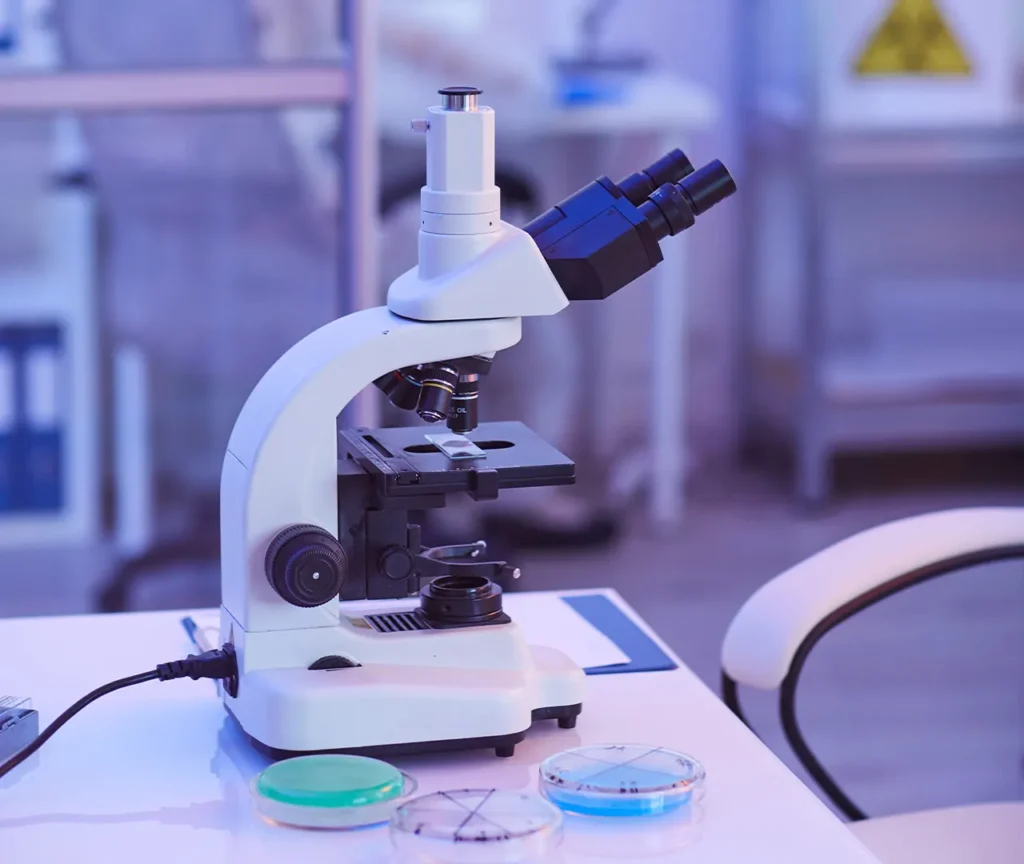 Nel nostro laboratorio di analisi cliniche a Roma centro effettua esami con professionalità. Gli esami vengono svolti da personale medico qualificato.